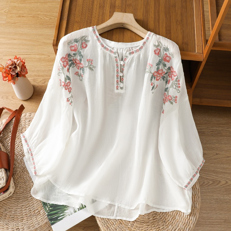 النمط الصيني الملابس النسائية  - مراجعة Embroidery Uniform وسعره