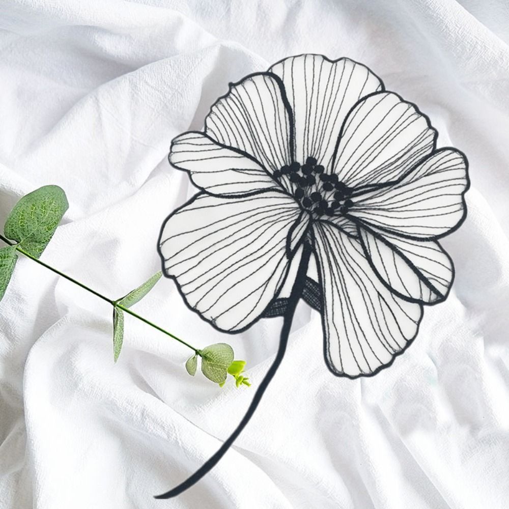 رقعة تطريز للملابس، زينة زهور  - مراجعة Embroidery On Black Shirt وسعره