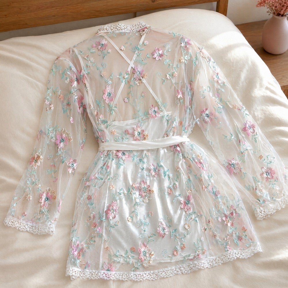 فستان نوم نسائي من الدانتيل ال - مراجعة Embroidery Web وسعره