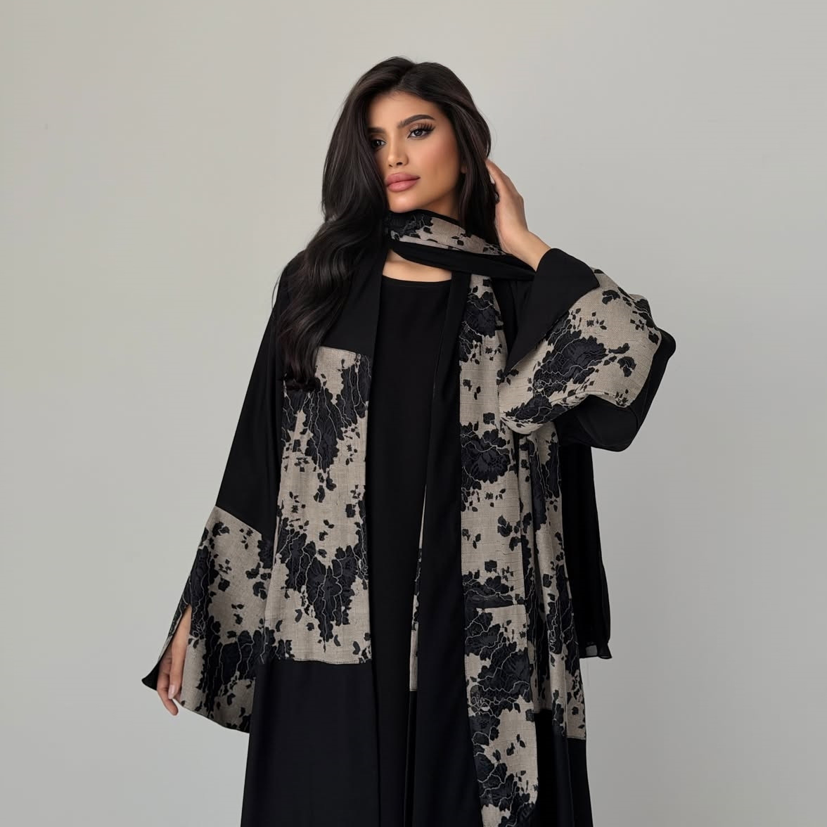طقم عباية وحجاب نسائي للعيد من - مراجعة Embroidery Kaftan وسعره
